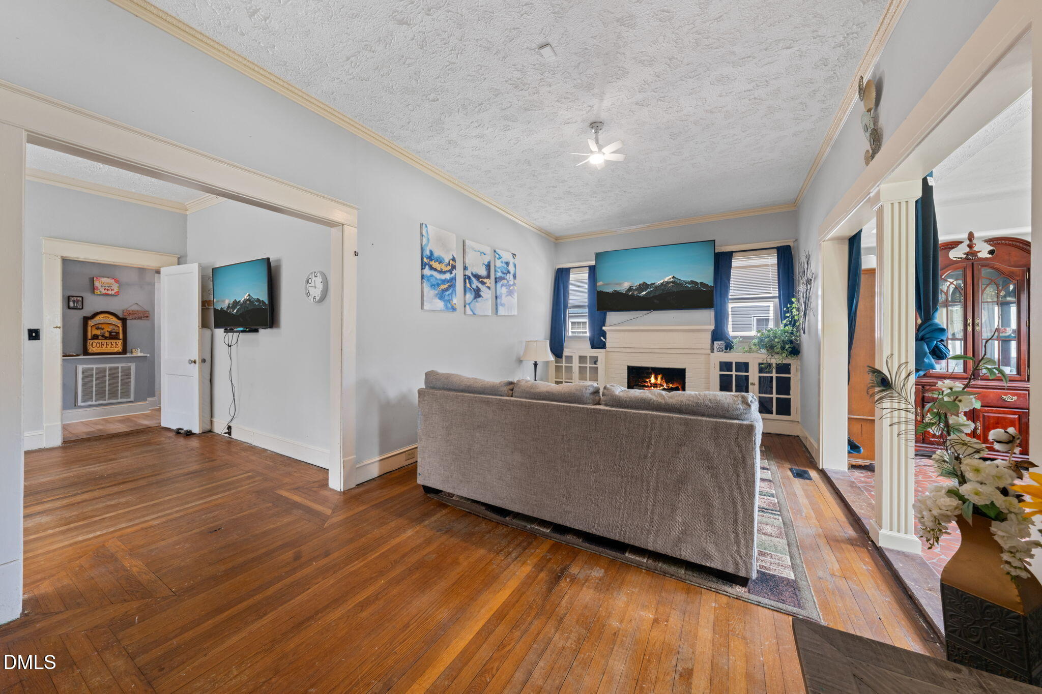 307 W Canary Street