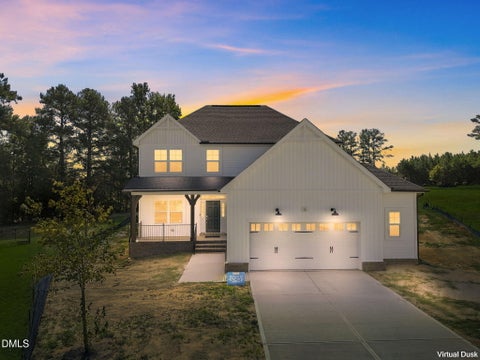 Photo of 10 Diamond Creek Drive, Zebulon, NC 27597 (MLS # 10166409)