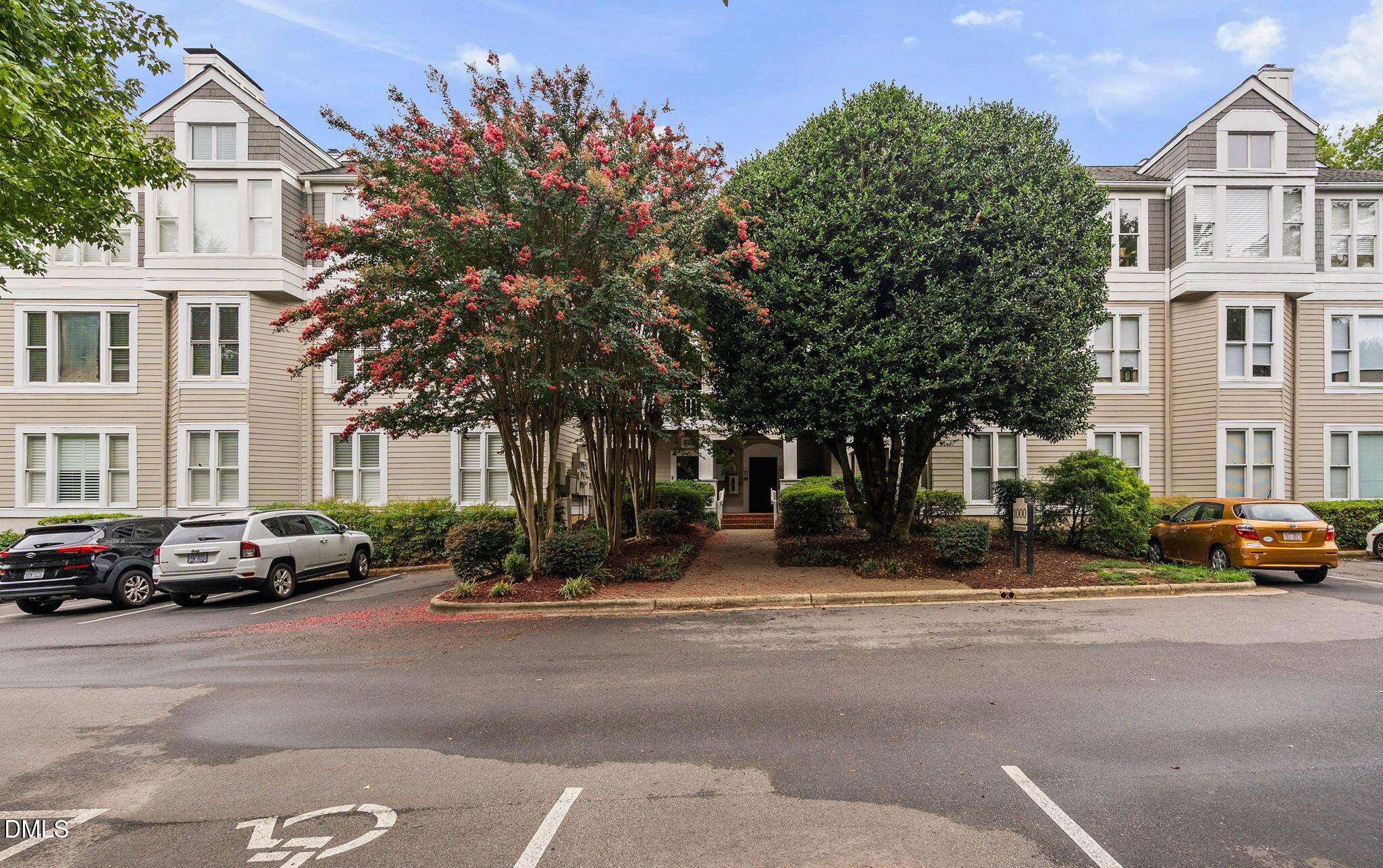 1000 Brighthurst Drive 304