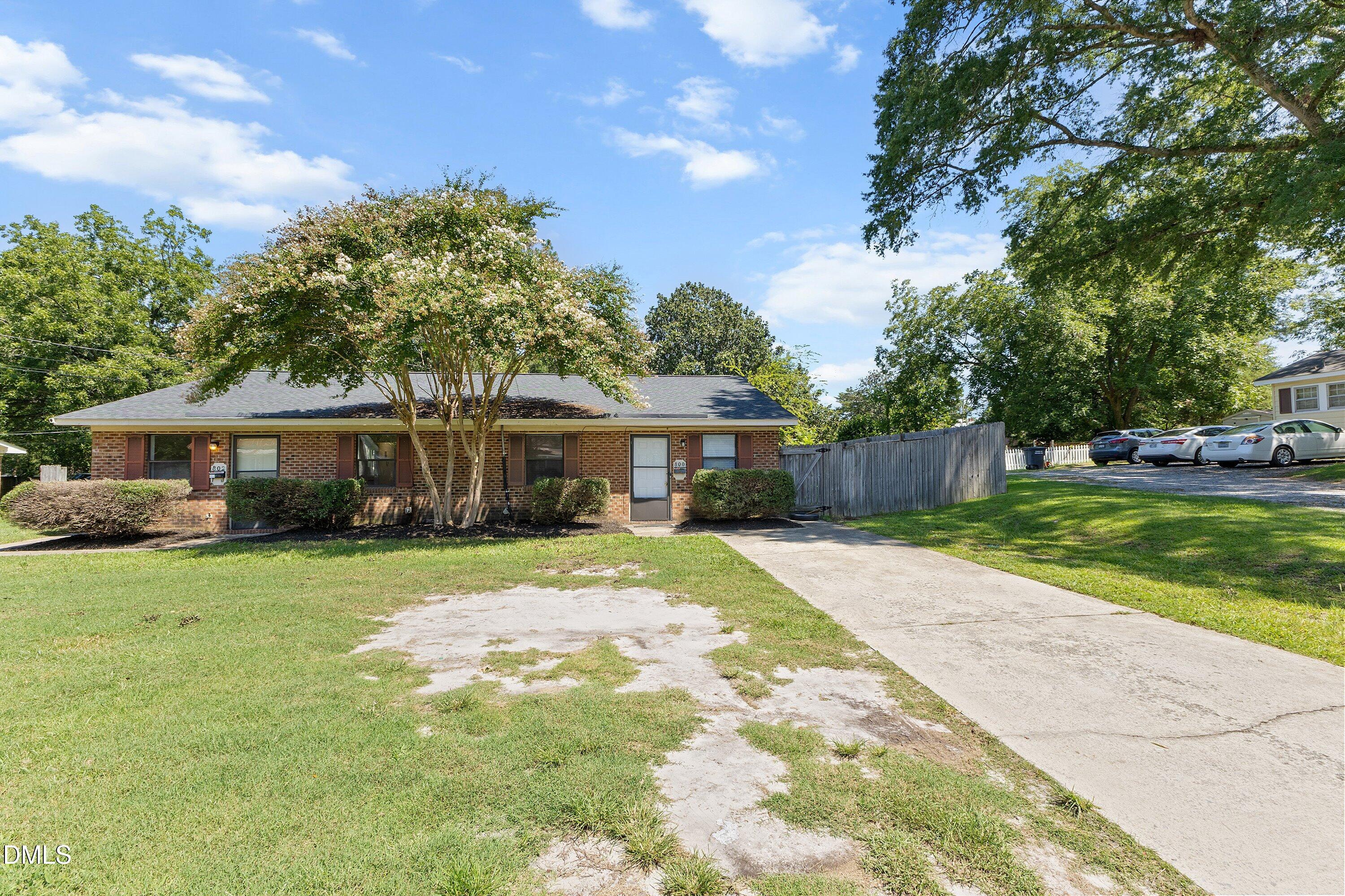 800 W Anderson Street 802