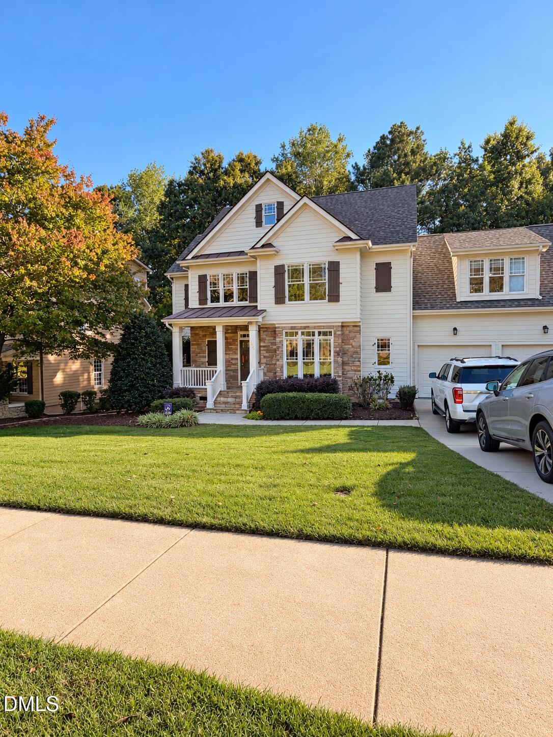 120 Roslyn Hills Drive