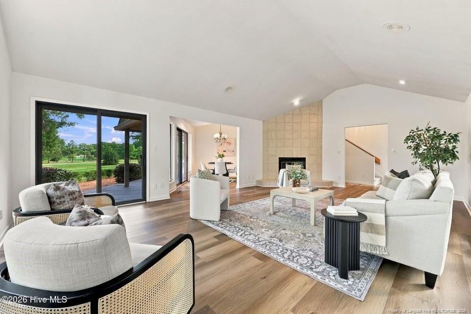 25 Lake Hills Road
