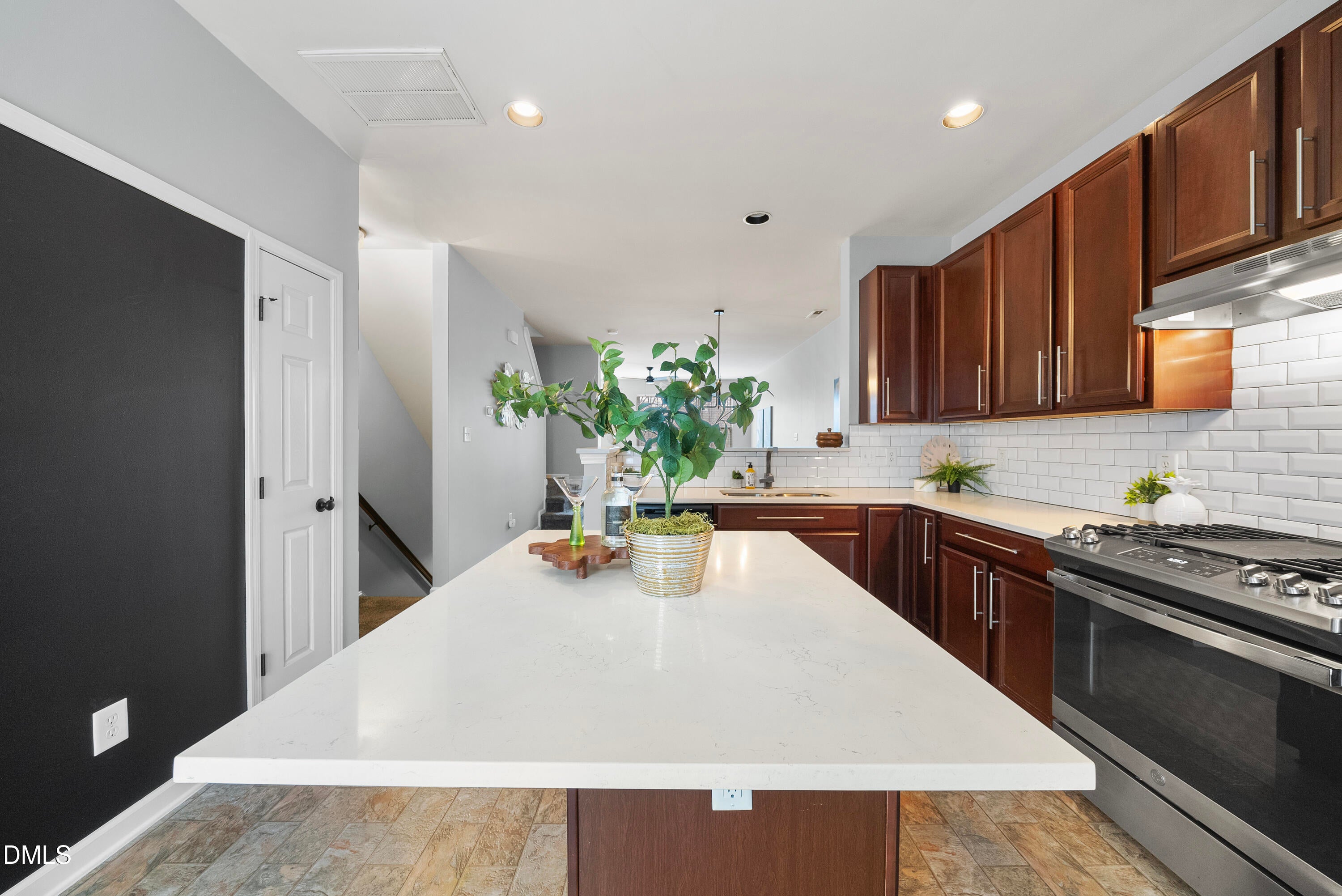 3839 Cary Glen Boulevard