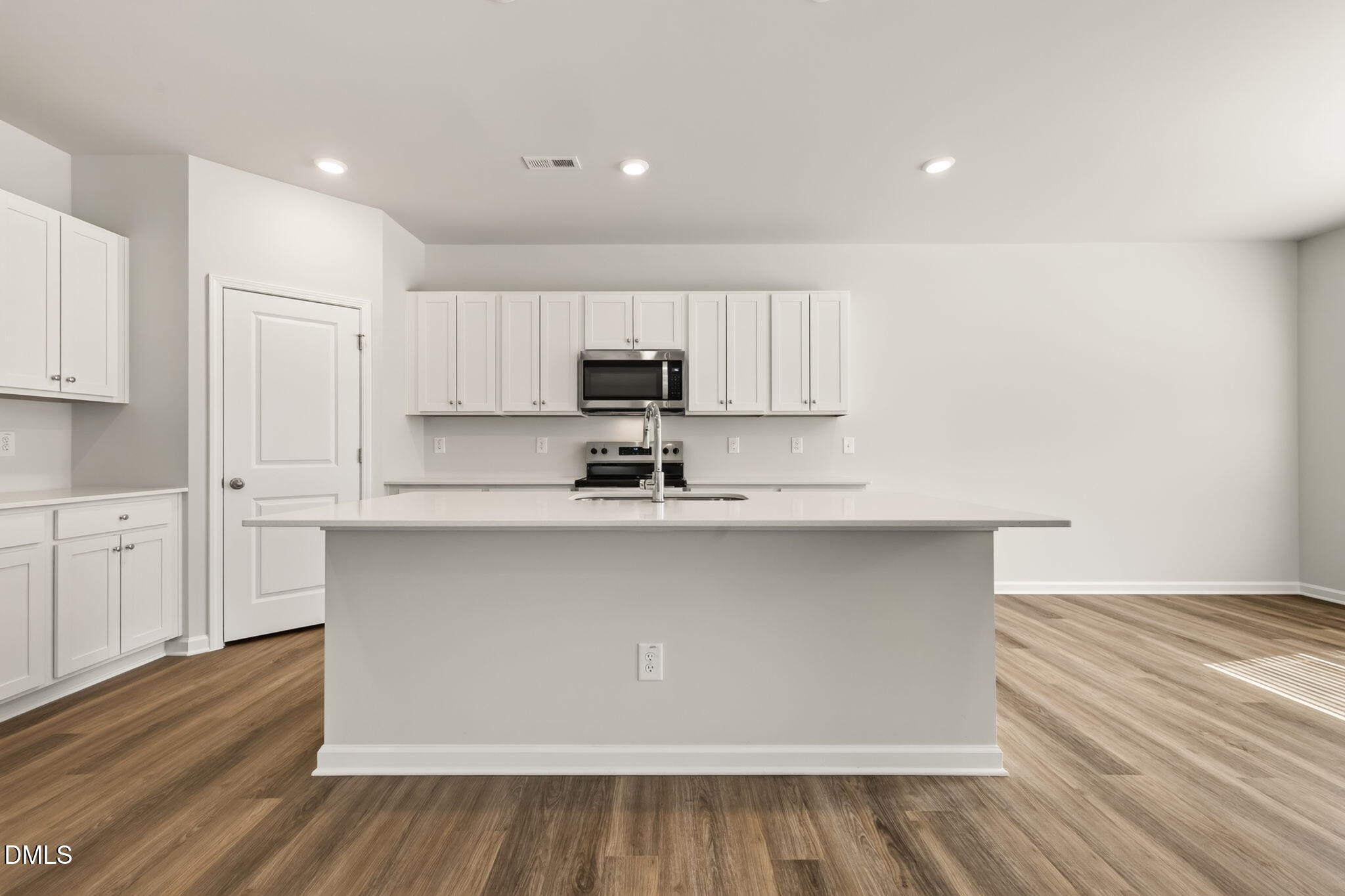 410 Barrington Key