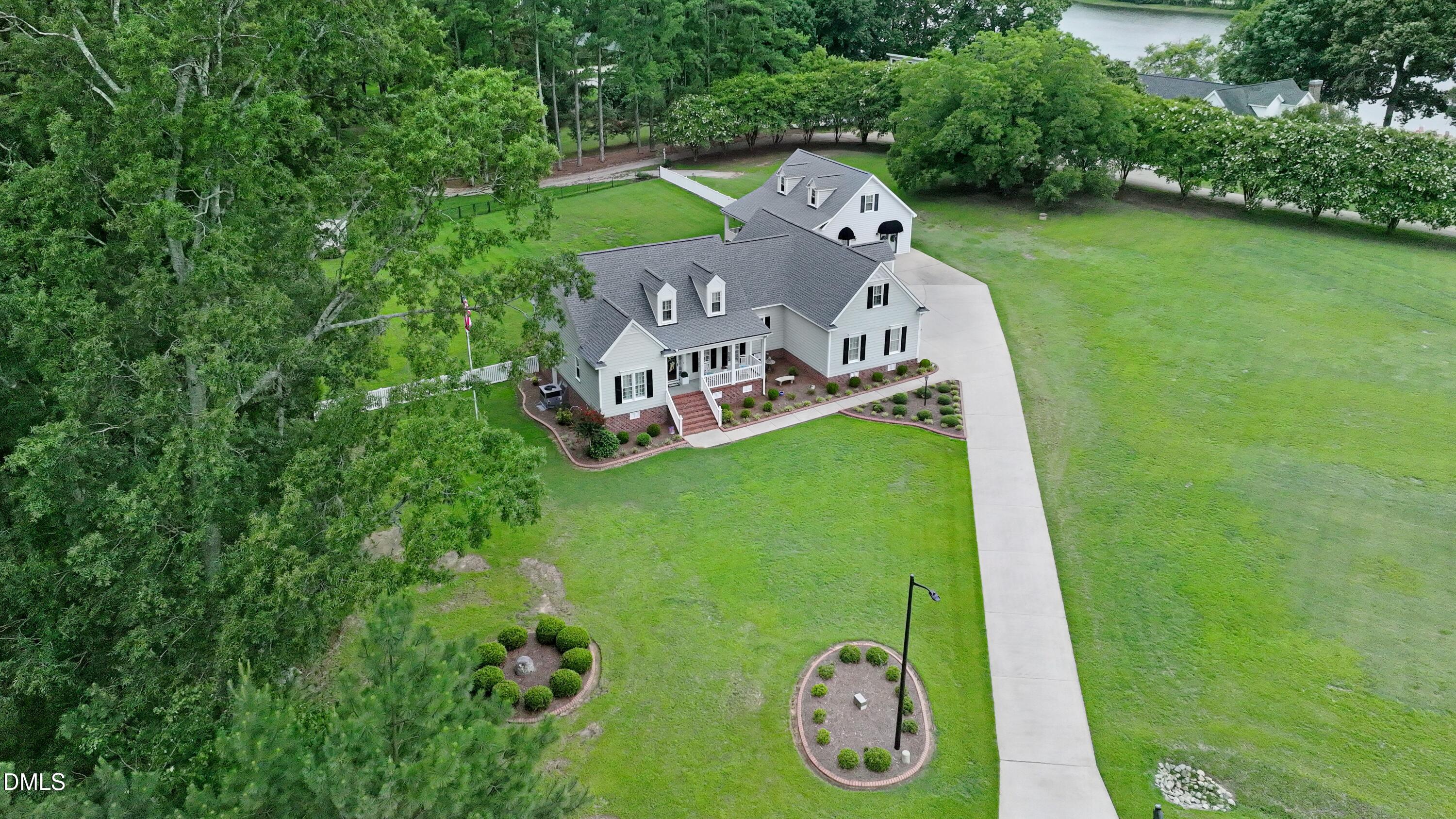 5036 Dorothy Lane