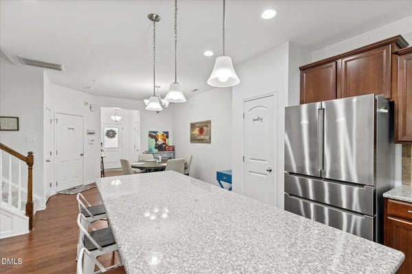 10007 LYNNBERRY PL, RALEIGH, NC 27617 - Image 69e5fb9261a738186abe4ffefe9d4eda/1325054303