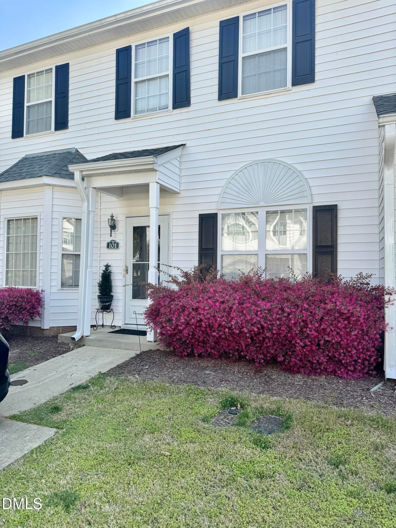 101 Misty Groves Circle