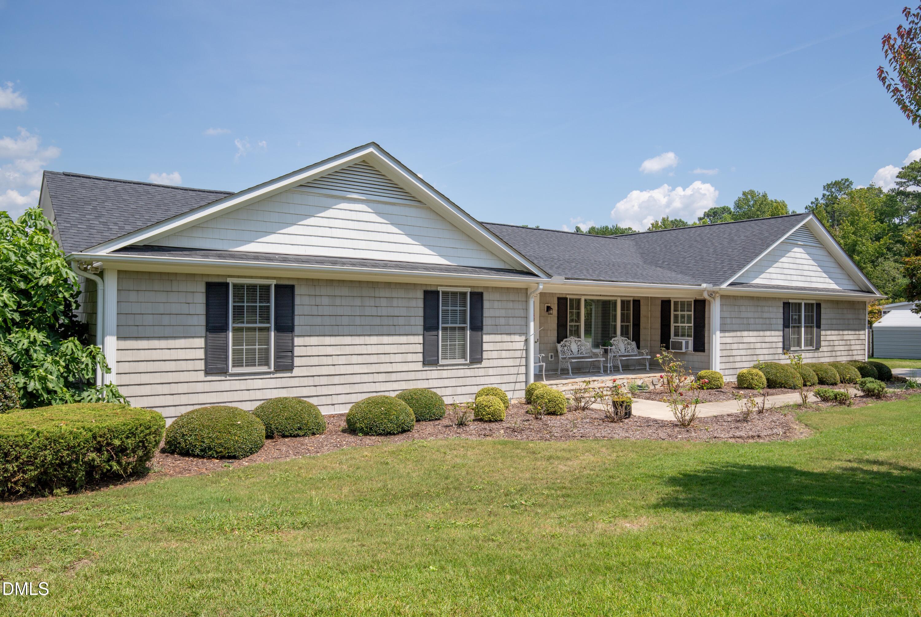 906 Walnut Drive