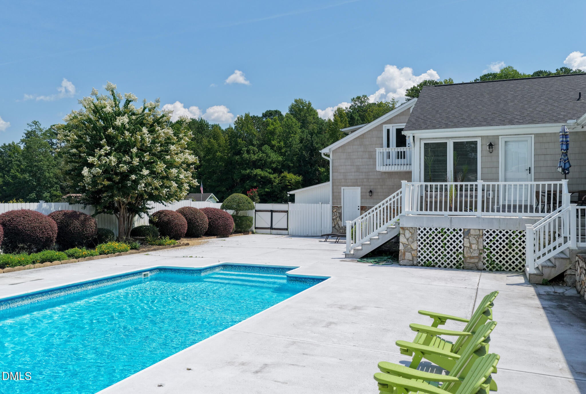 906 Walnut Drive