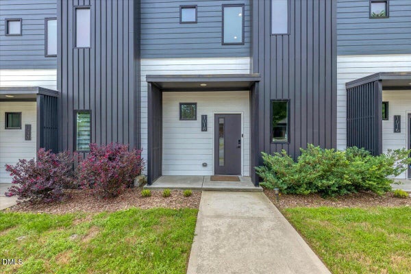 1018 TIPTON ST, RALEIGH, NC 27610 - Image 6a9b63159d392f4d7f5f75b8a0a533b2/1905370937