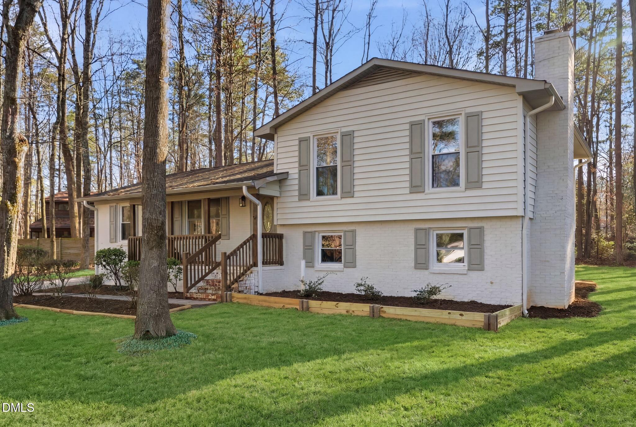 7 Cates Court