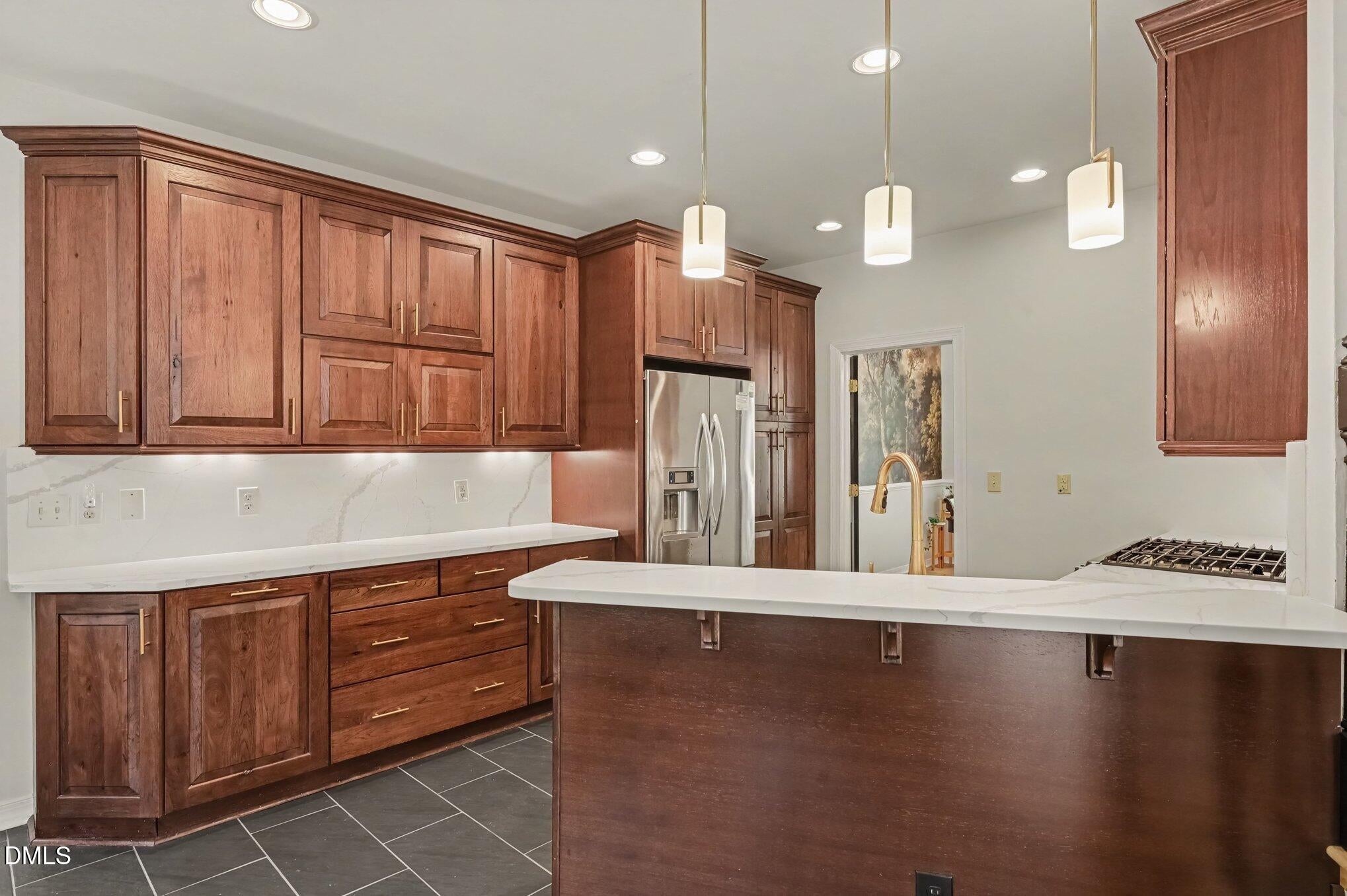 5121 Oakbrook Drive