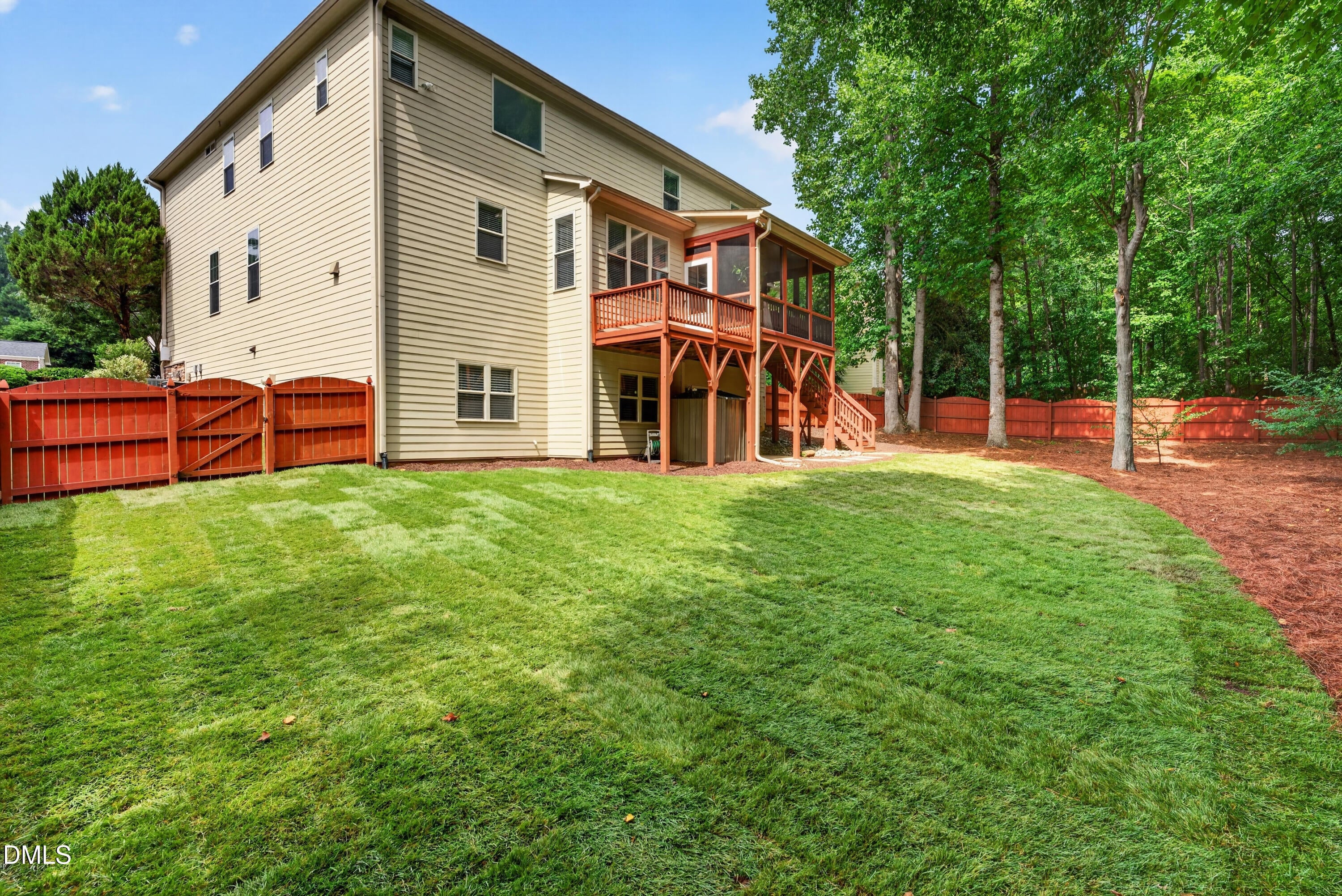 121 Harvestwood Drive