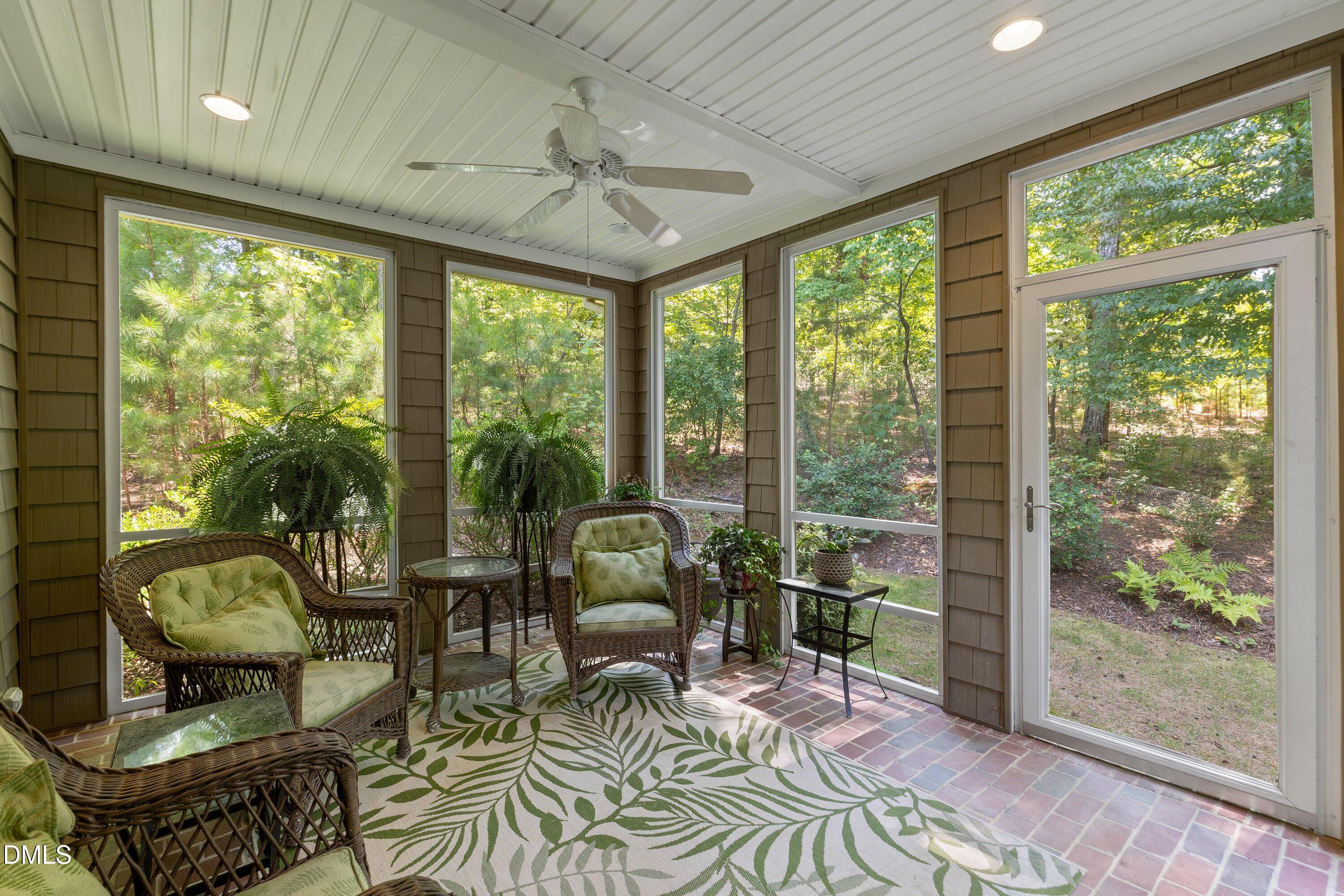 4127 The Knolls Cl