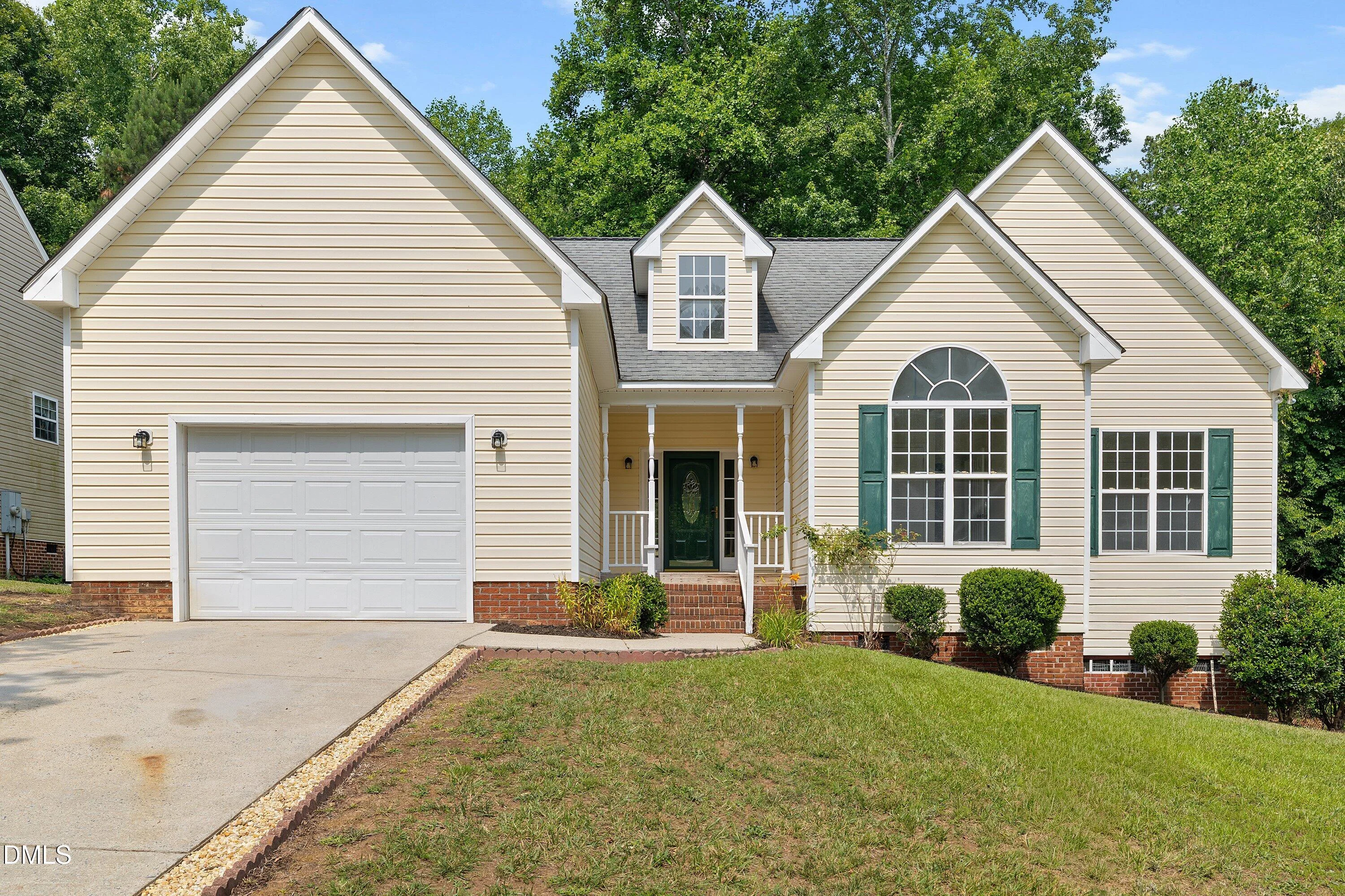 469 Hunter Way