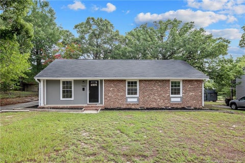 Photo of 5404 Sandstone Drive, Fayetteville, NC 28311 (MLS # LP766536)