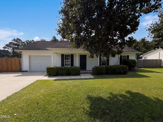444 NORTHWOODS DR, RAEFORD, NC 28376 - Image 6c27c38abc1657758bc44de73d5bb430/1893693503