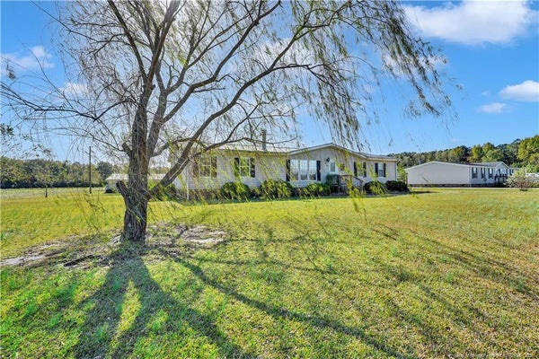 338 BRANCH RD, LUMBERTON, NC 28358 - Image 6c3917c4bae02a1cd3bcc3928439c9bd/4257790687