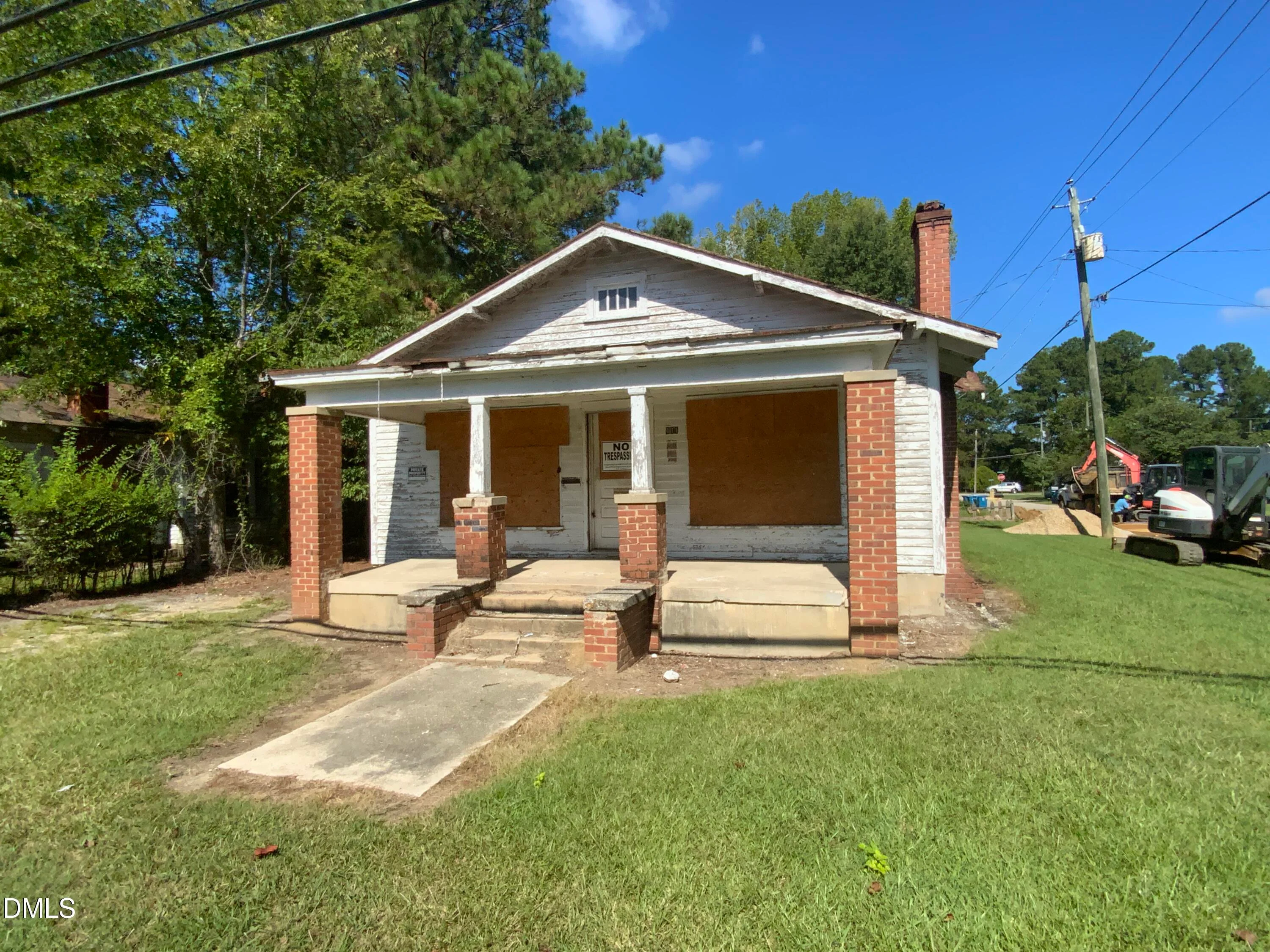 411 N Magnolia Avenue
