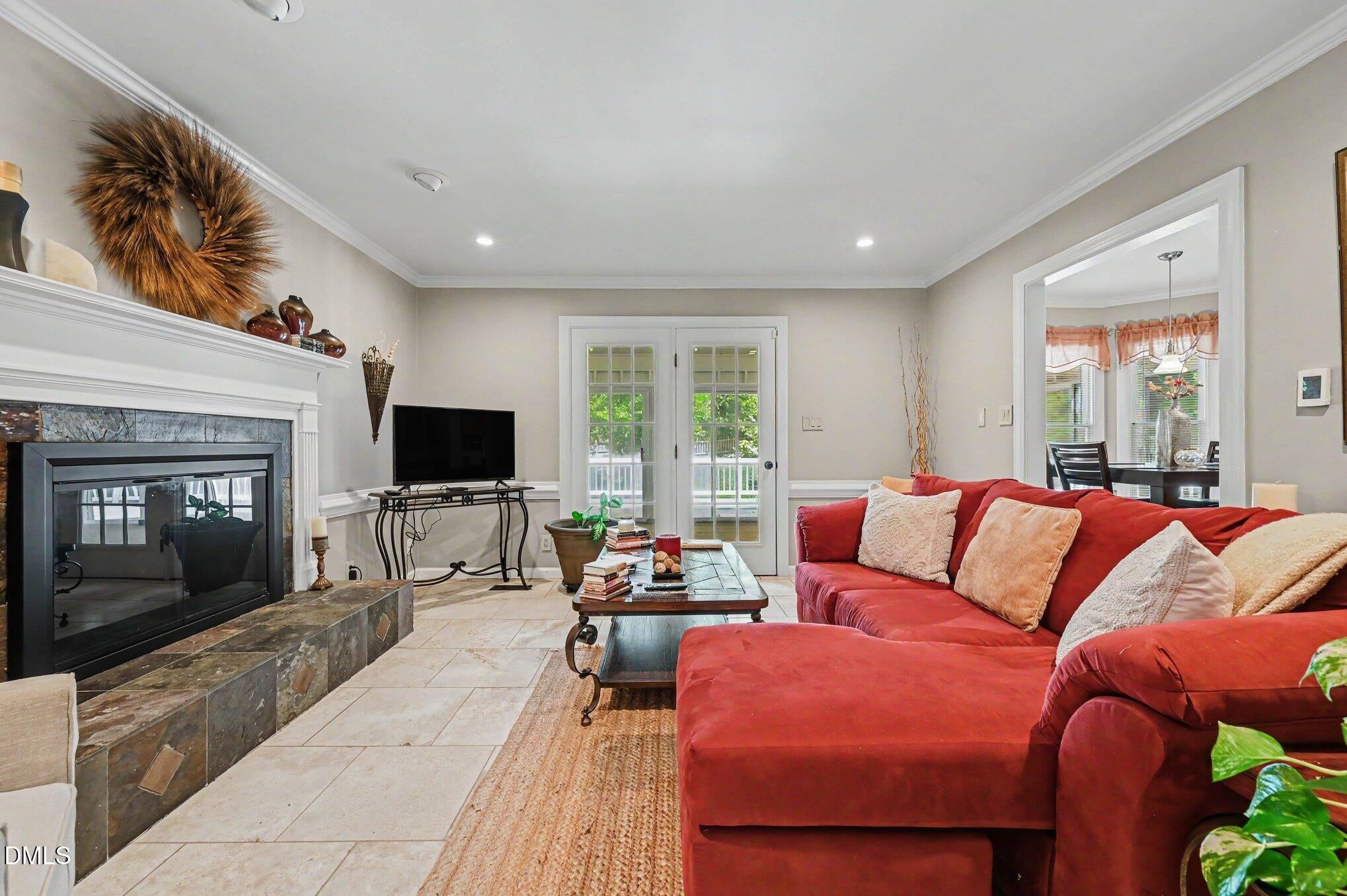 611 Flagstone Way