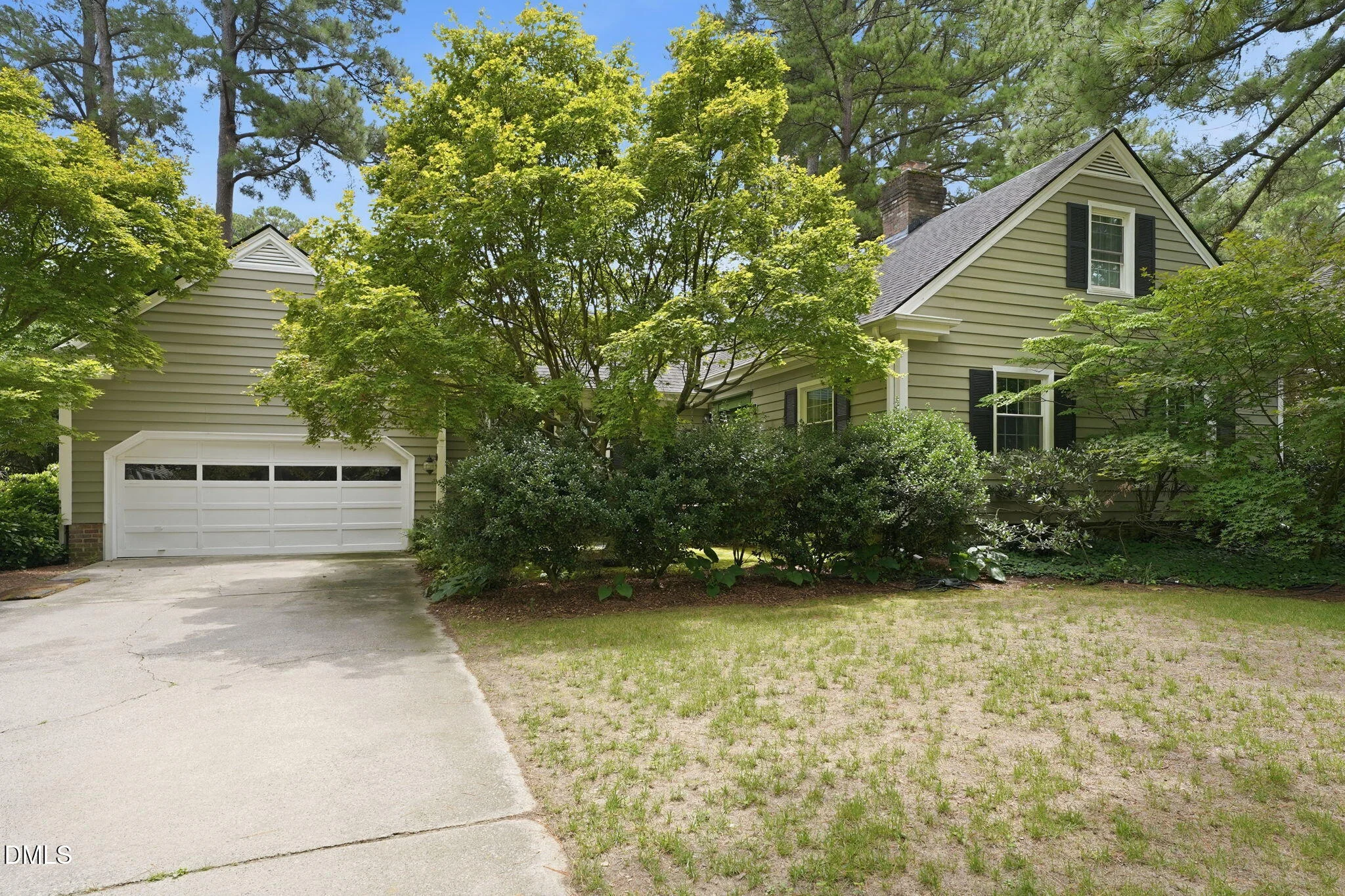 1110 Laurel Lane NW