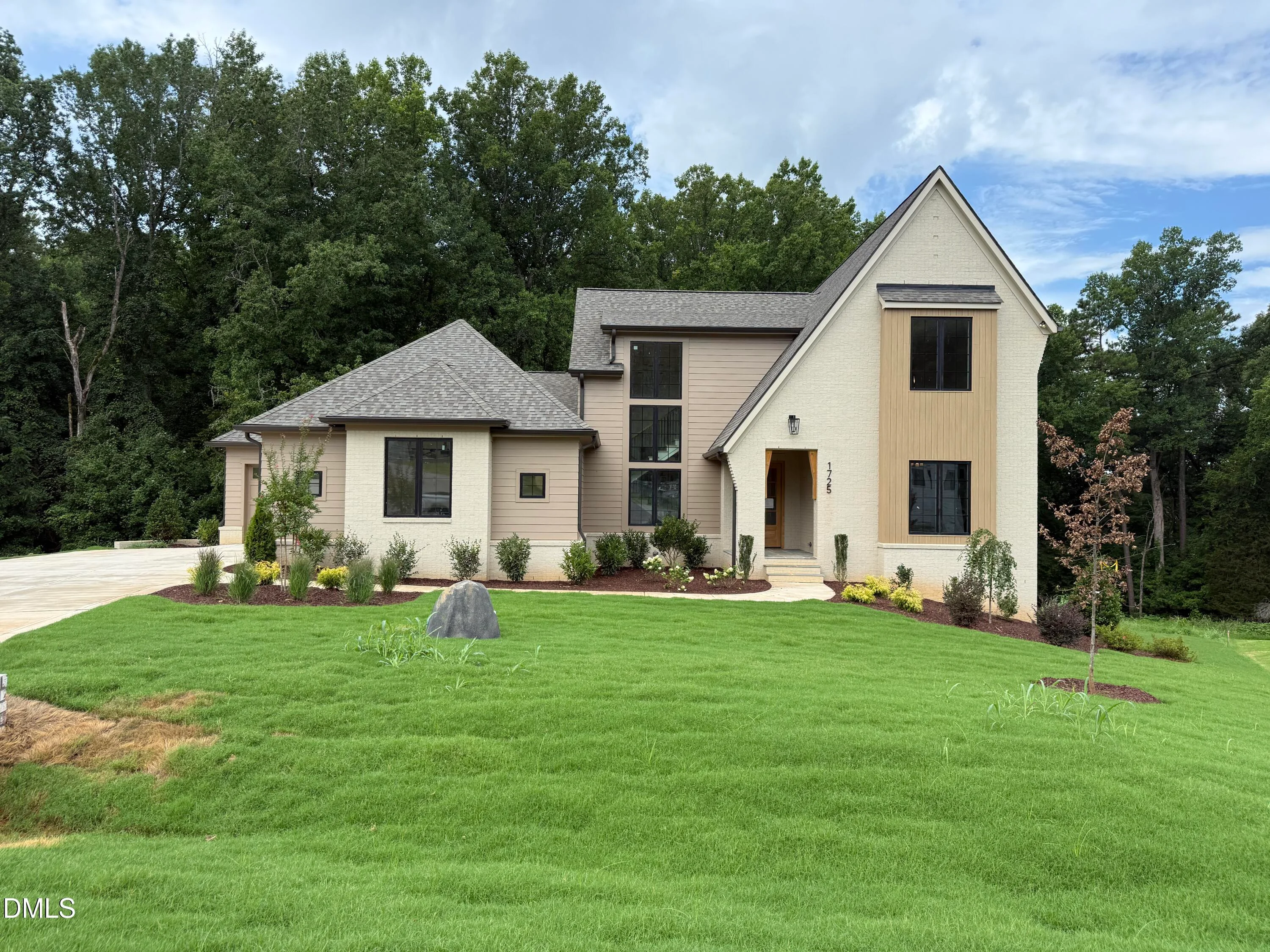 1725 Legacy Ridge Lane