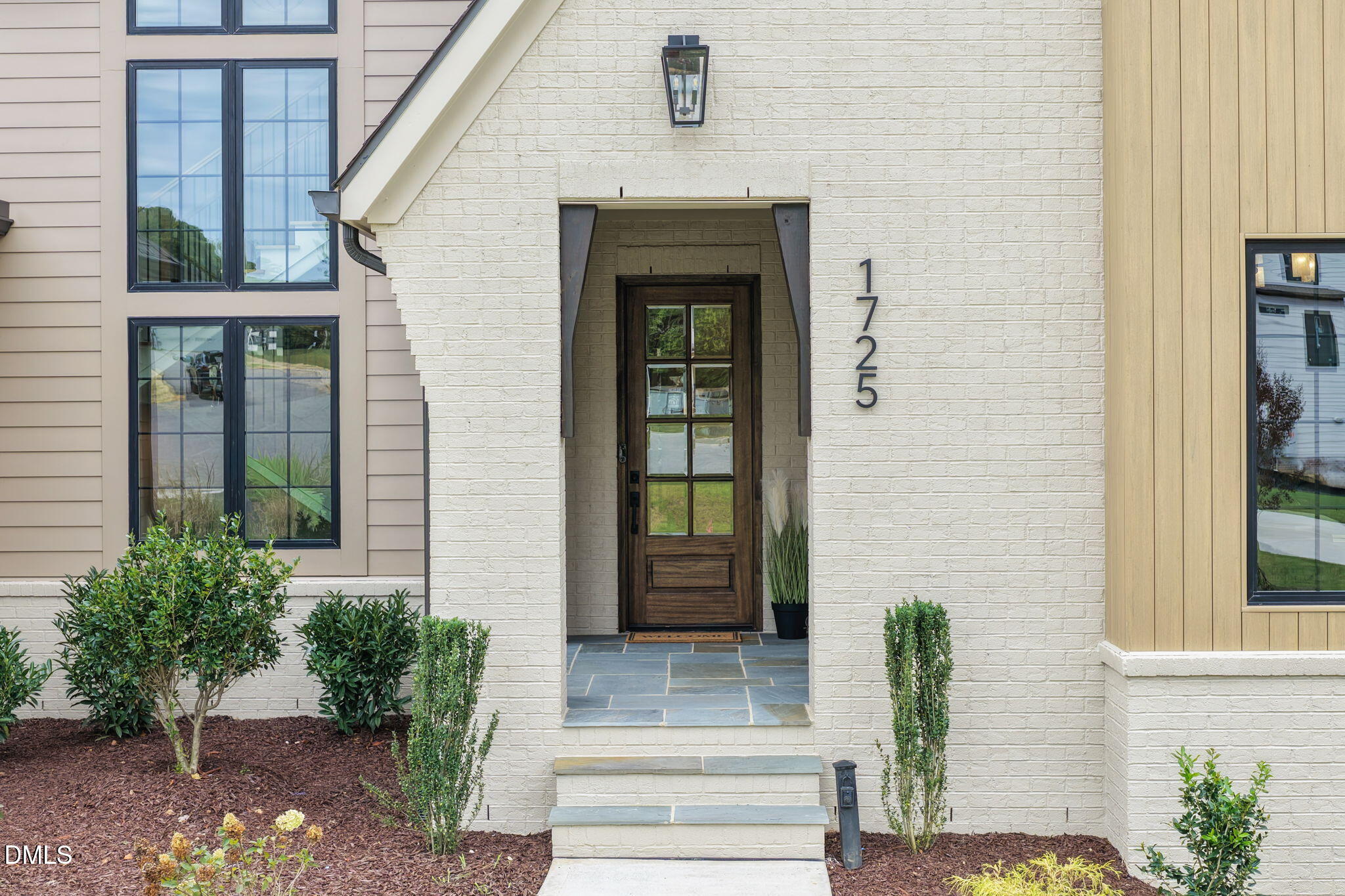 1725 Legacy Ridge Lane