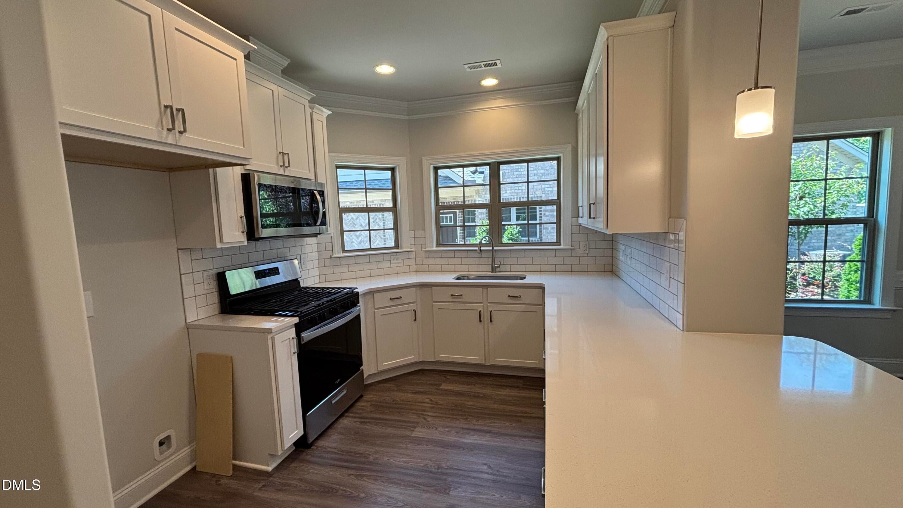 1040 Beechcraft Drive 83