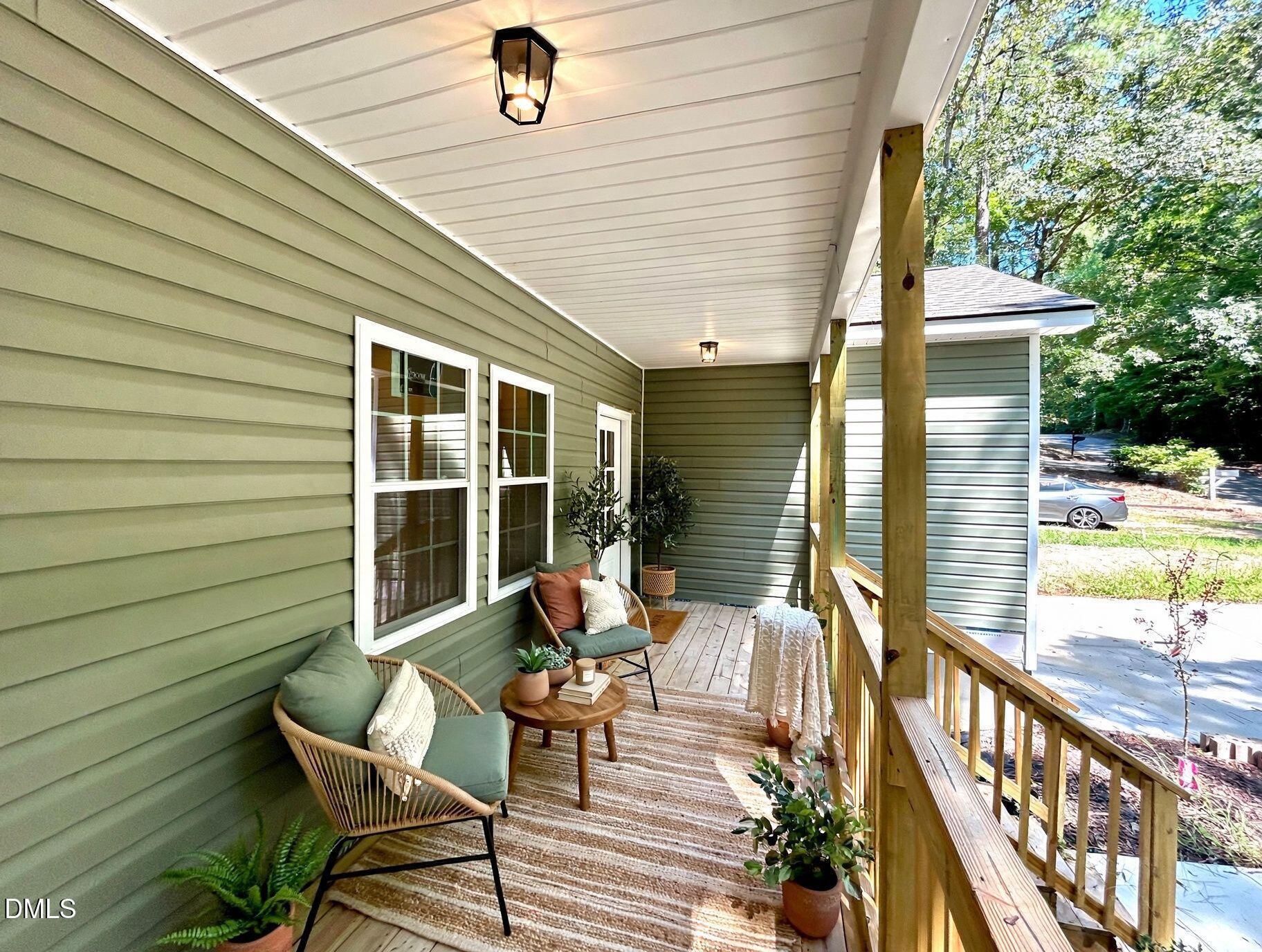 940 Lakewind