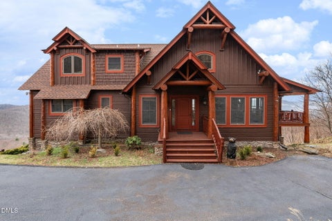 Photo of 635 Acorn Nvno, Zionville, NC 28698 (MLS # 10158908)