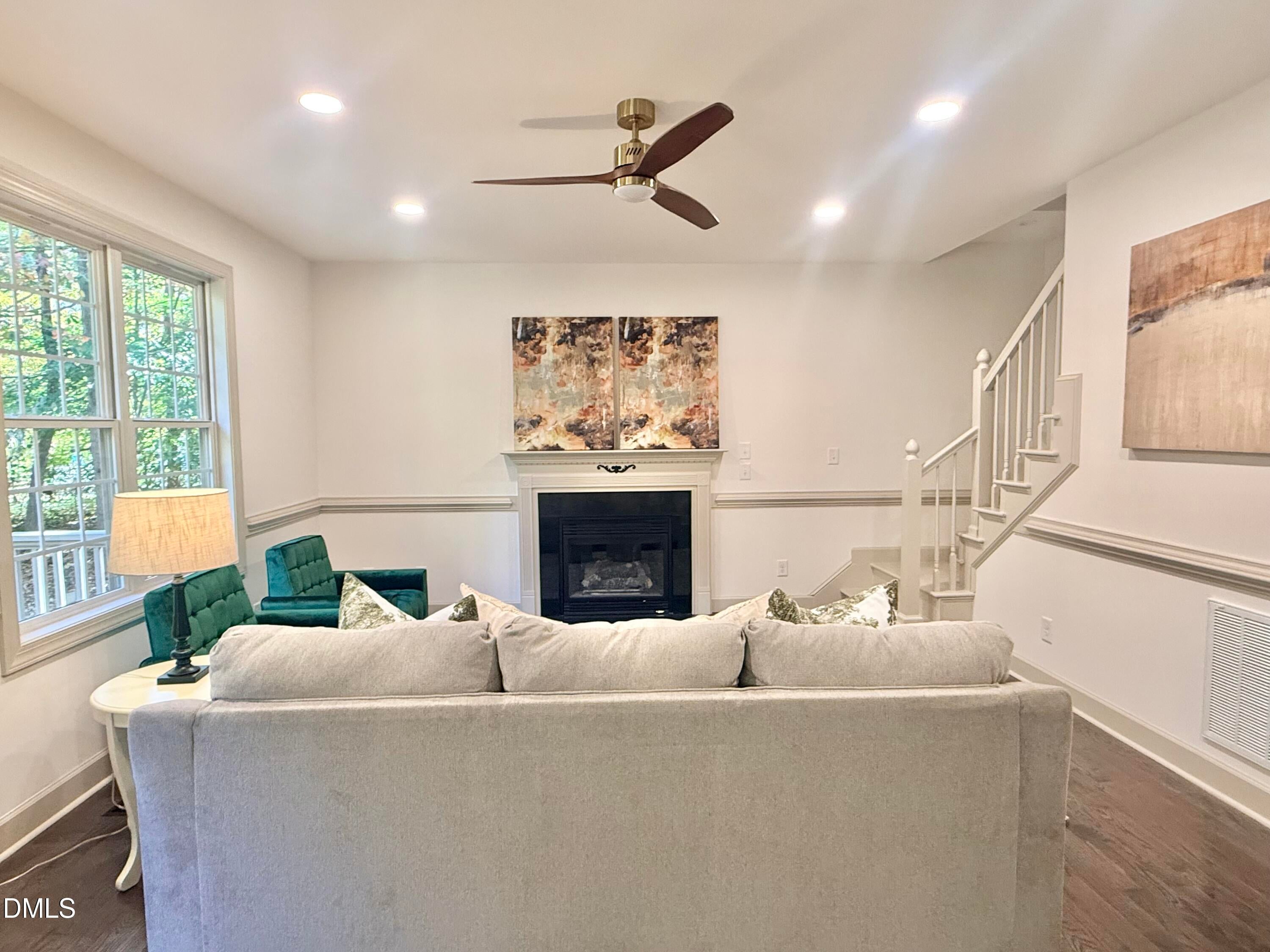 393 Oaks Lane Road