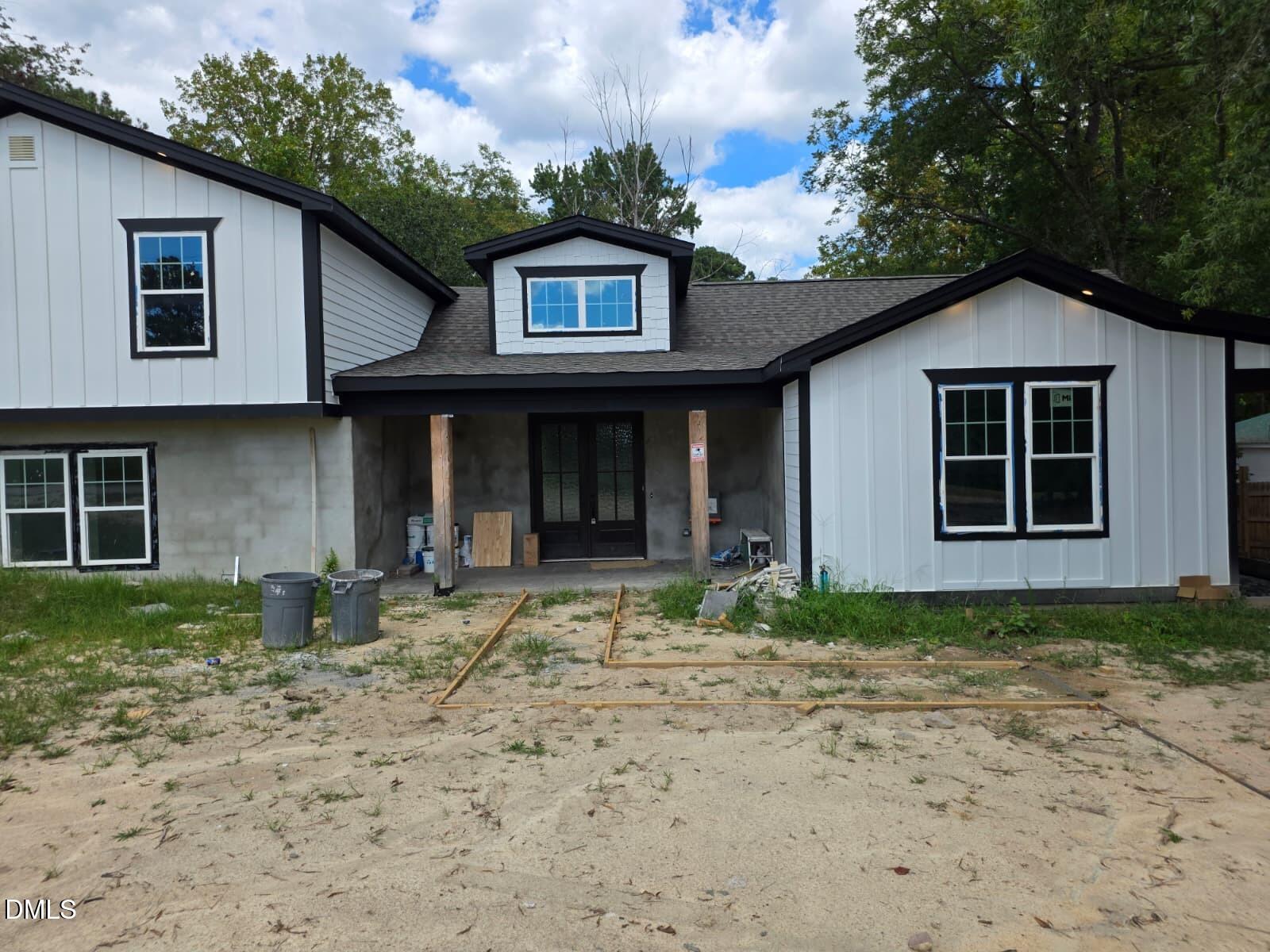 4909 Universal Drive
