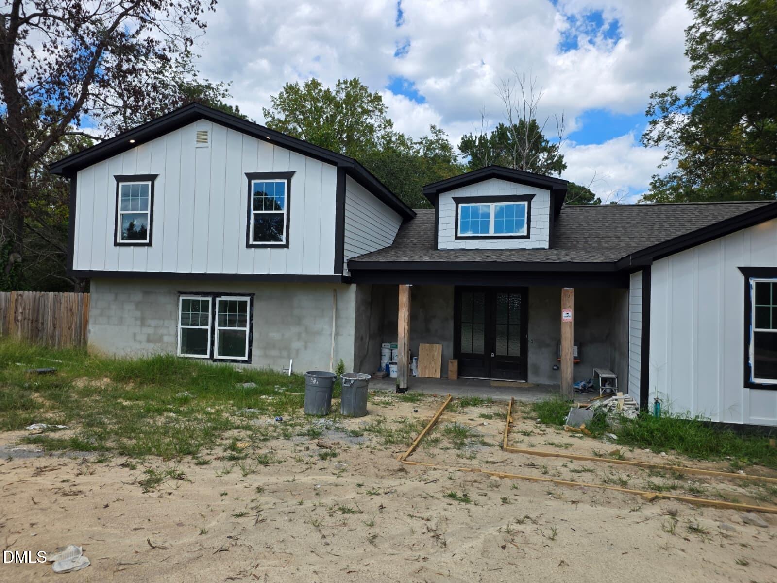 4909 Universal Drive