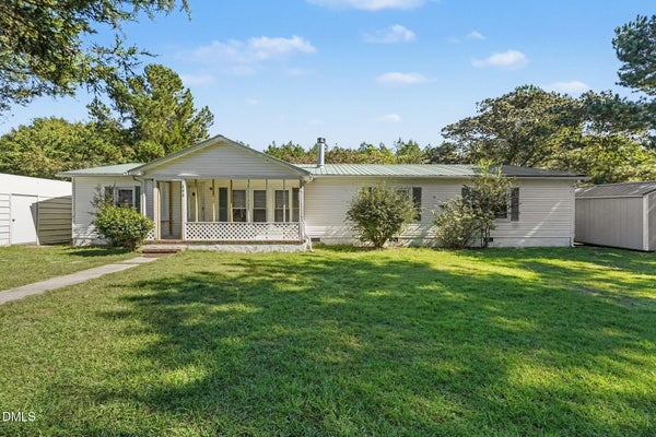 190 GRADY W LN, CARTHAGE, NC 28327 - Image 6f9a2dba25a80d2bbd2a9ac6e6f1d78f/2731168221