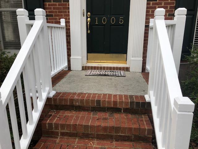 1005 New Dover Road