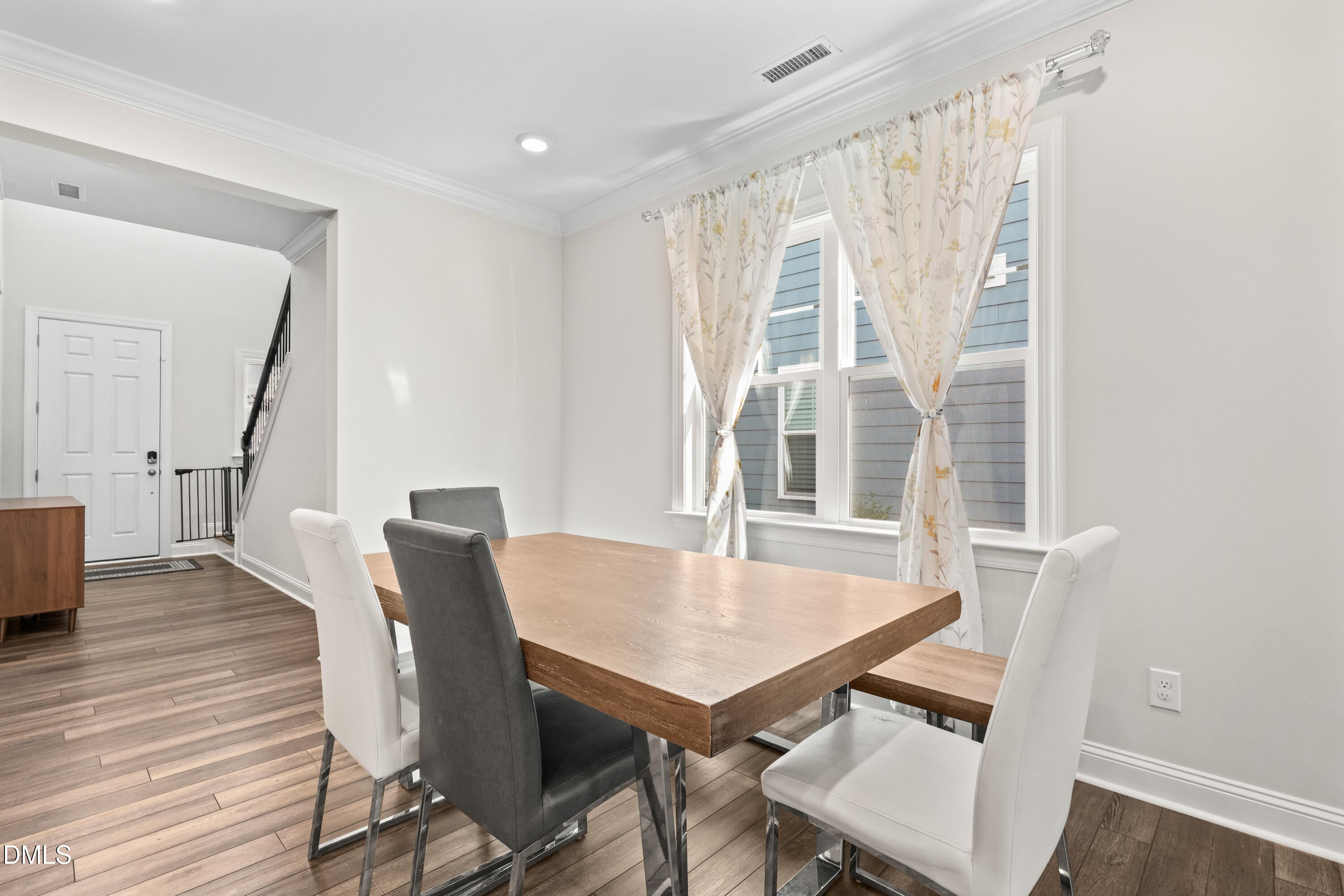 5504 Reach Drive