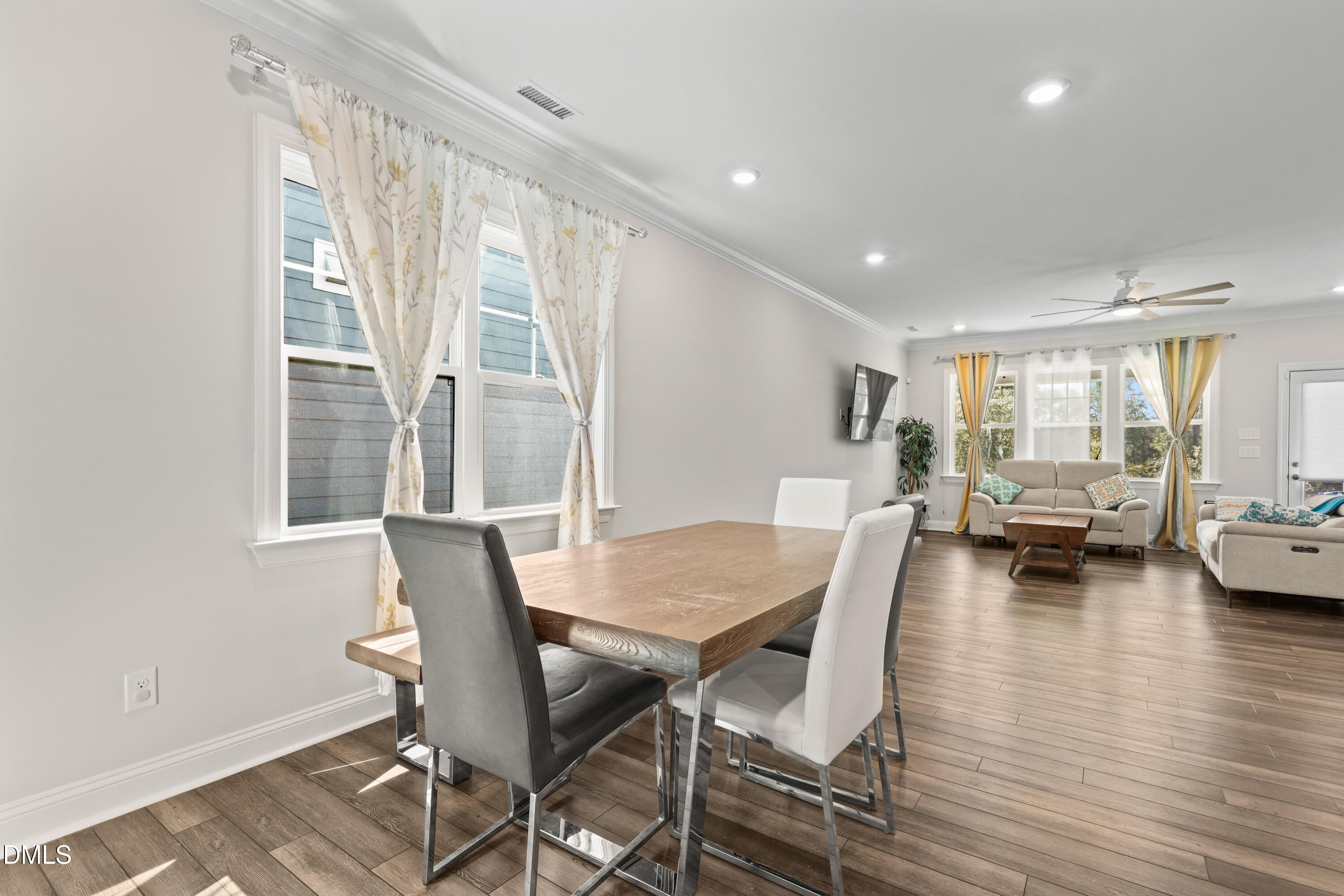 5504 Reach Drive