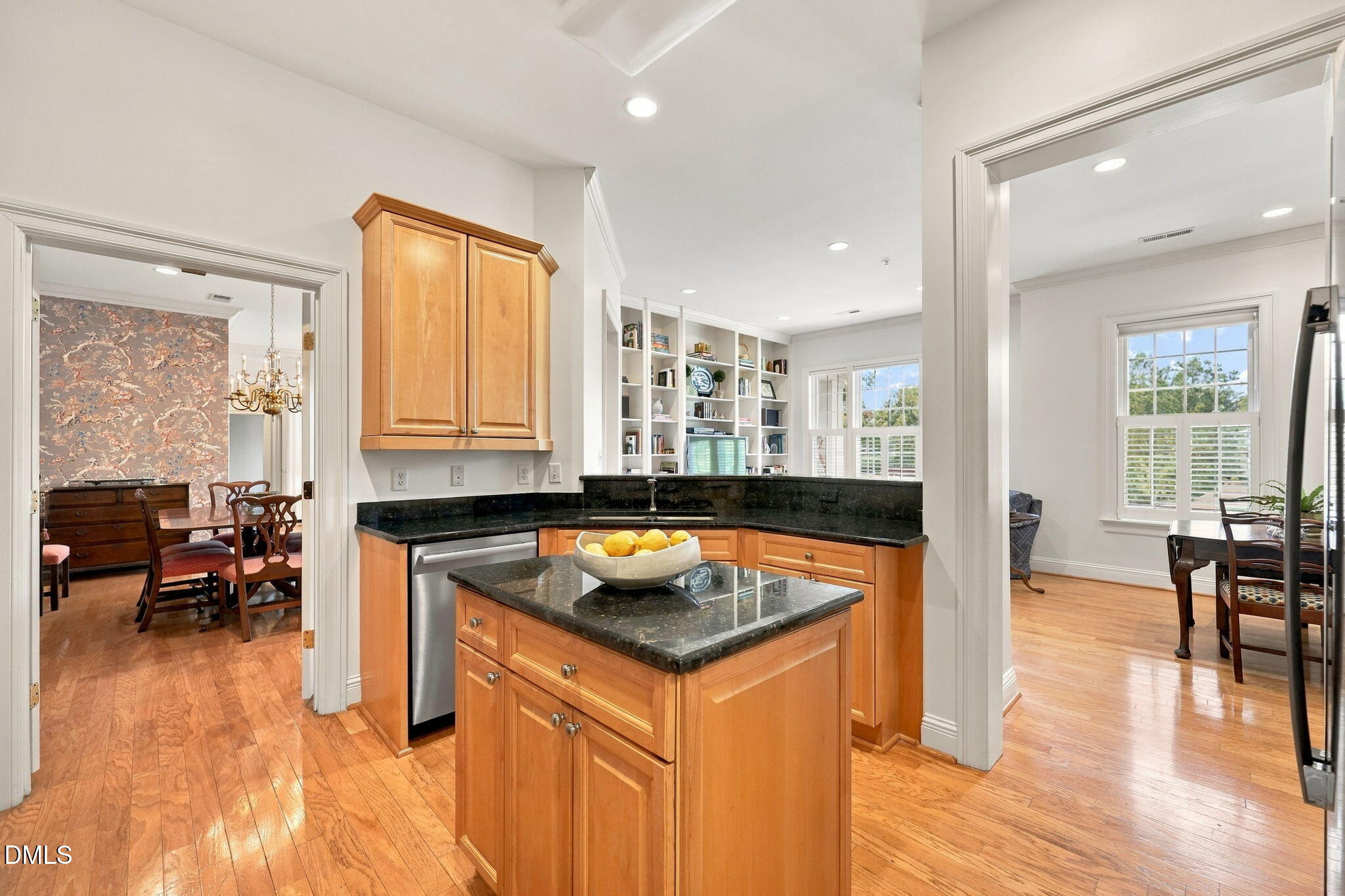 2801 Glenwood Gardens Lane