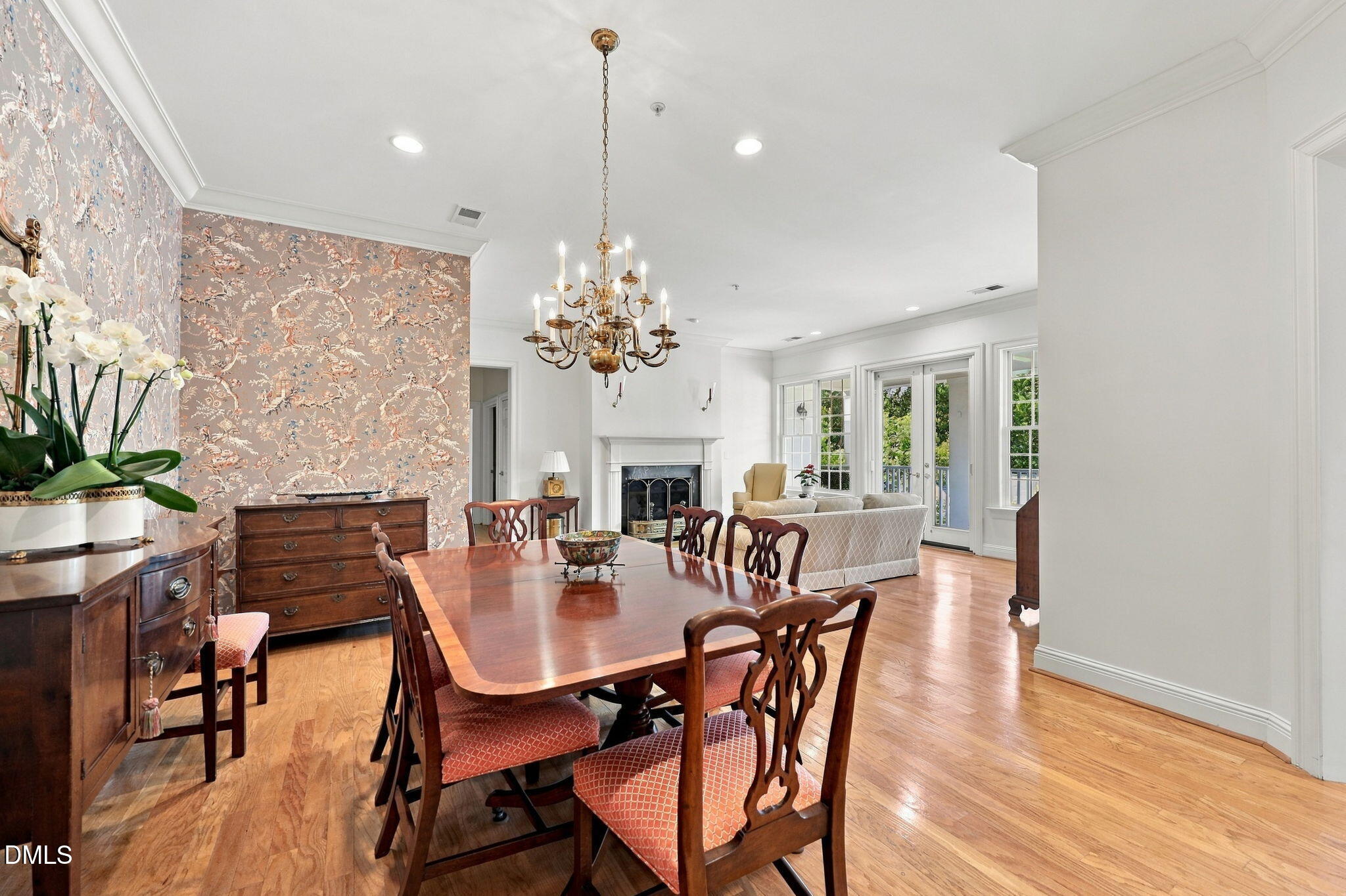 2801 Glenwood Gardens Lane