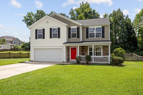 Photo of 658 Yorkshire Drive, Clayton, NC 27520 (MLS # 10189323)