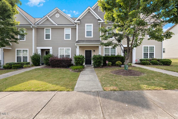 3240 WARM SPRINGS LN, RALEIGH, NC 27610 - Image 71e6b5e4731a275bd1e199fc46c82a4b/871197427