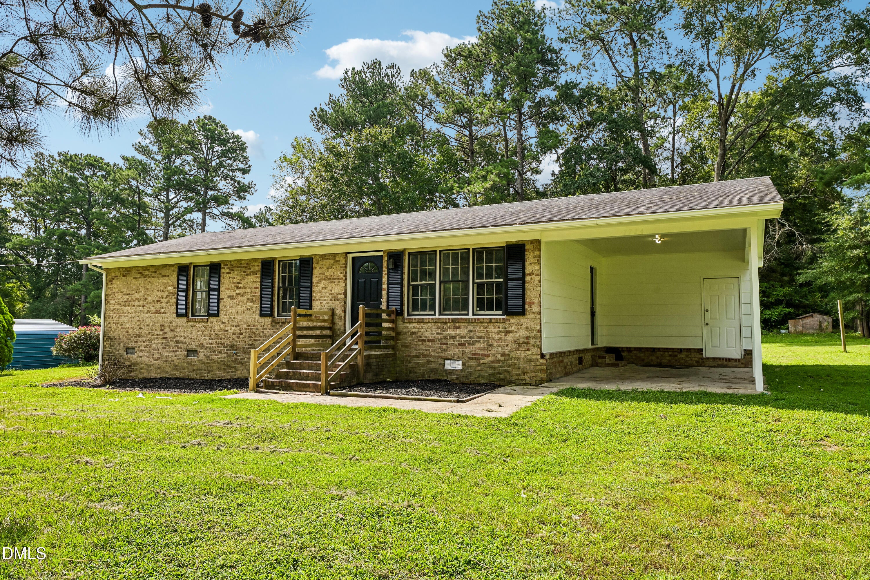 7724 Roberts Road