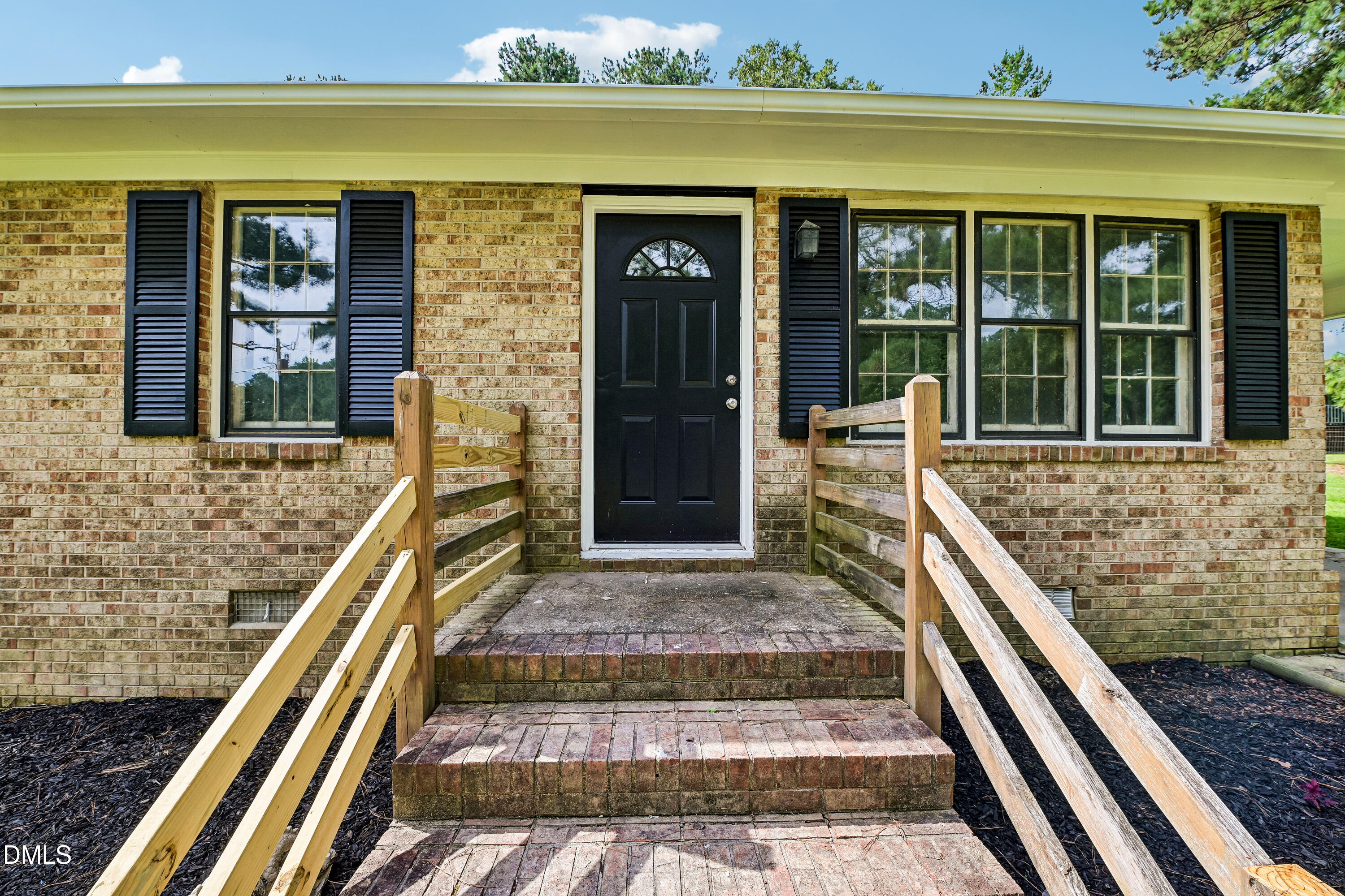7724 Roberts Road