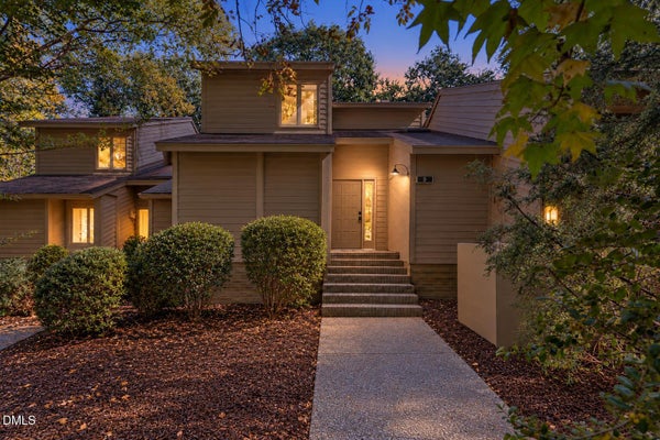 9 CREEKVIEW LN, DURHAM, NC 27705 - Image 727bc7387a2adbfe1907de122e9e9955/1203850528