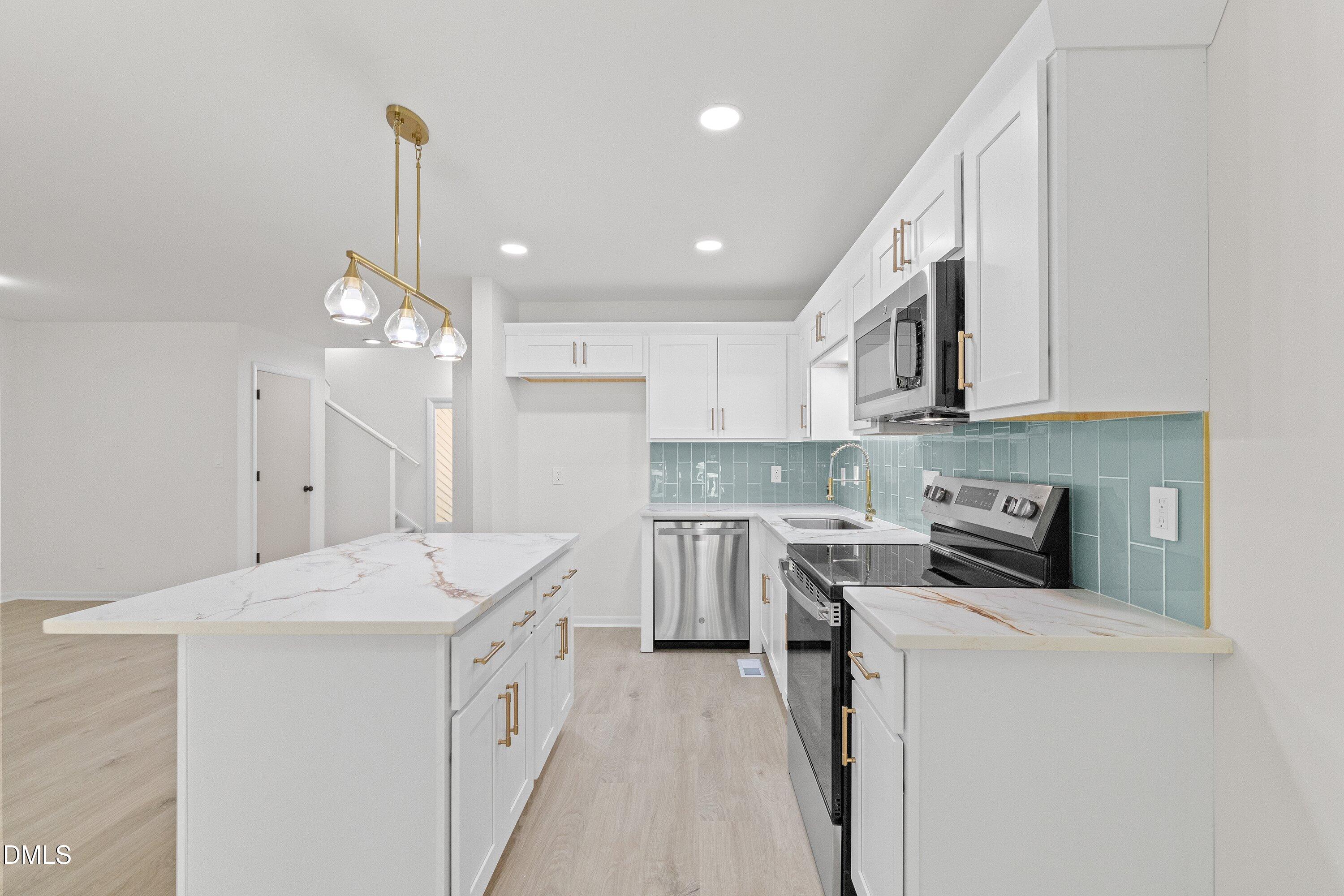 9 Creekview Lane