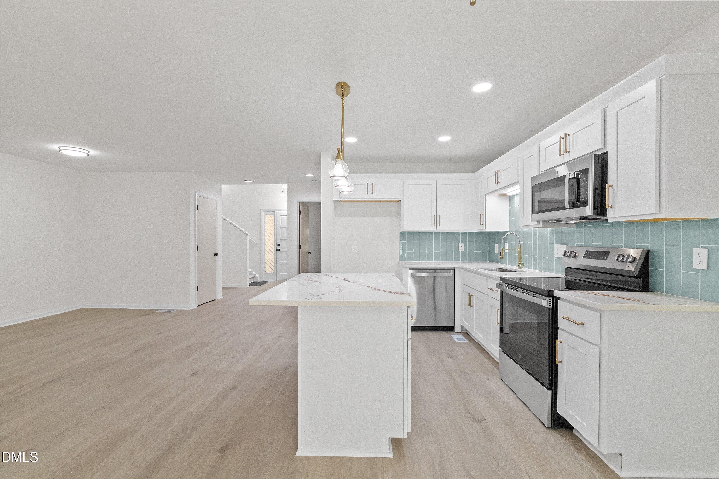9 Creekview Lane