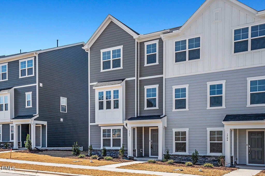 1706 Burgundy Pk Drive