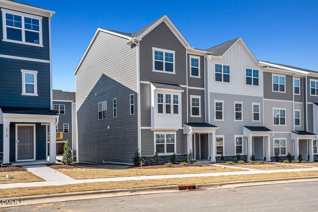 1706 Burgundy Pk Drive
