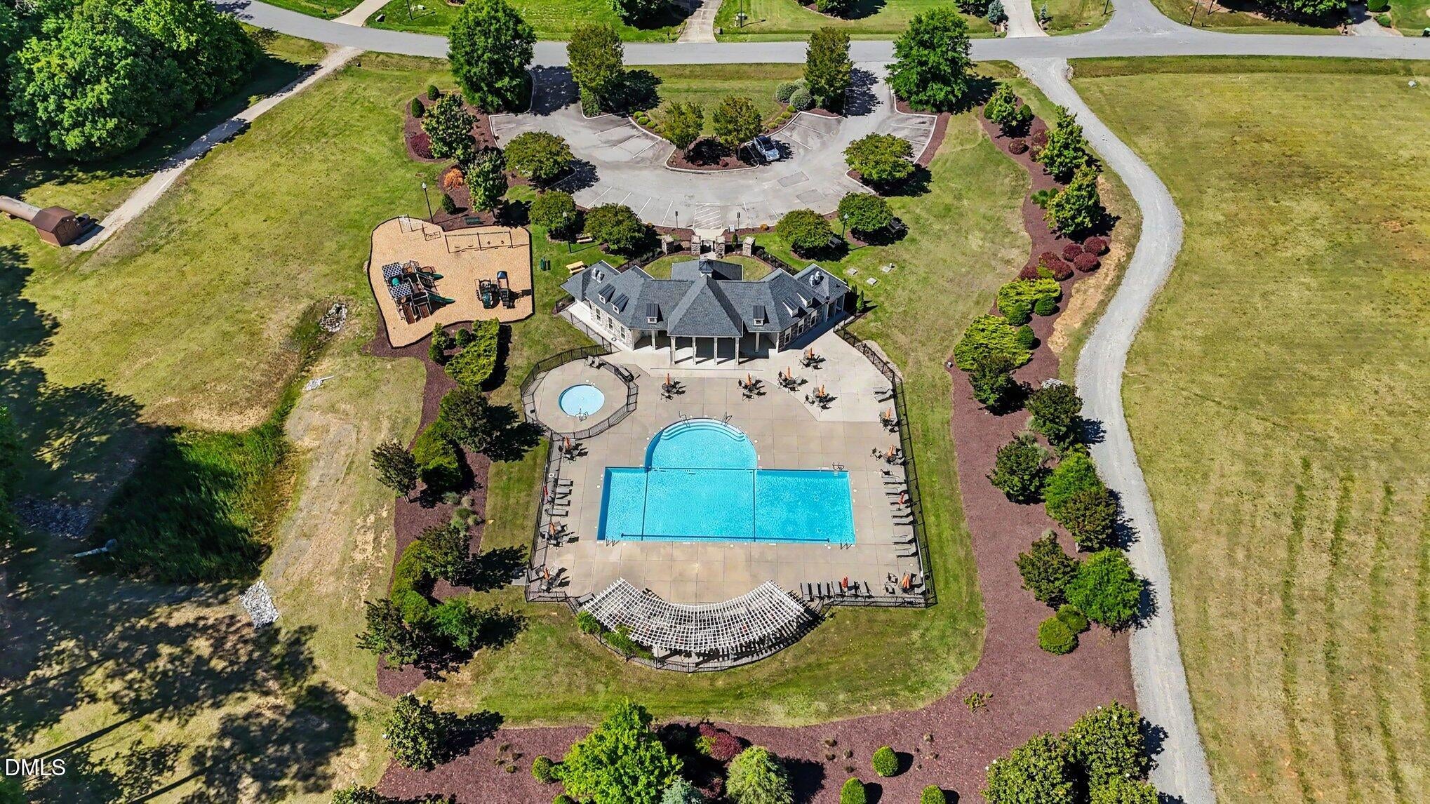 4000 Banks Stone Drive