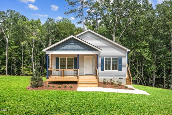 310 CHARTRES ST, FUQUAY VARINA, NC 27526 - Image 73ba7925dd4a4ac6e52da66cc33e5342/3749291319